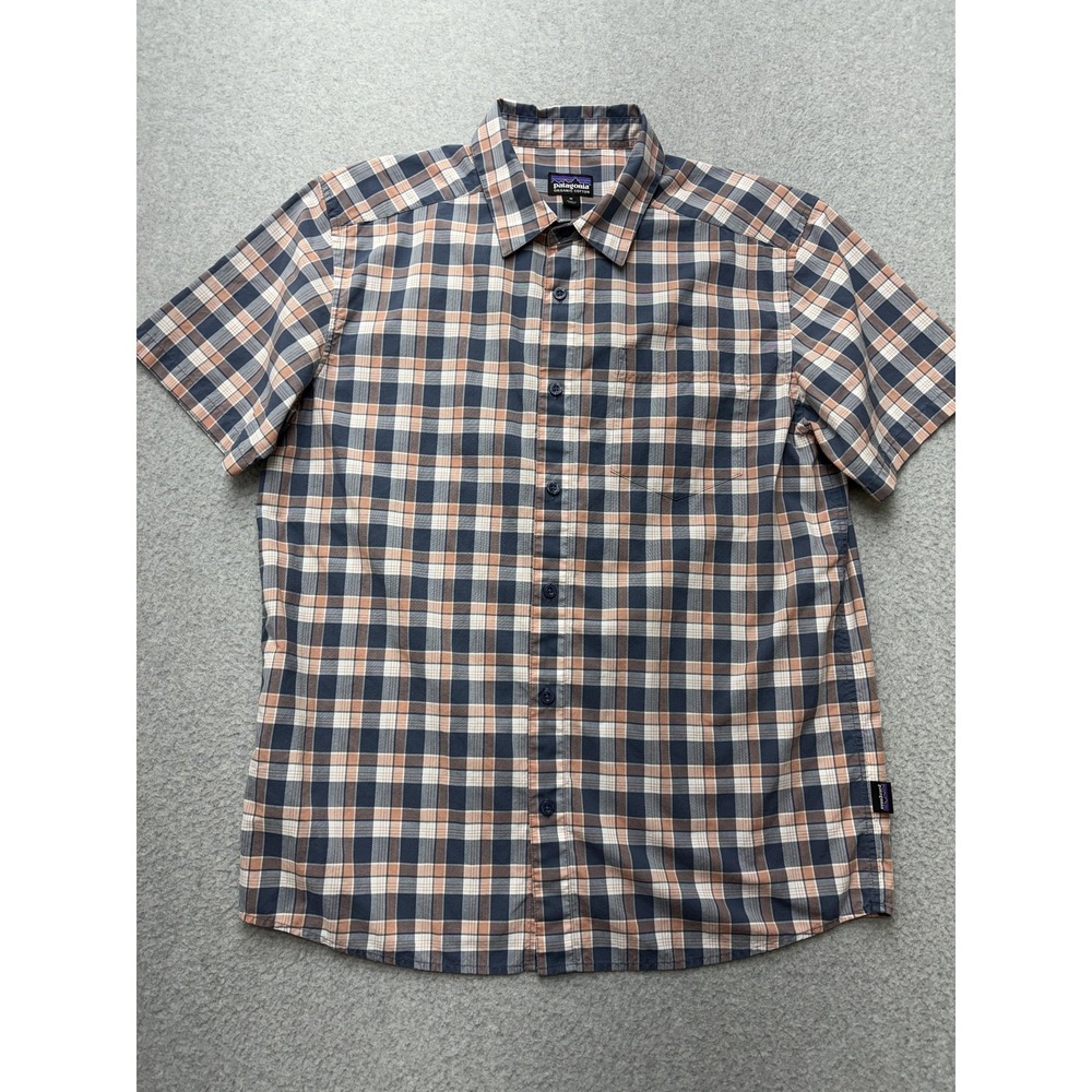 Patagonia Shirt Mens Medium Blue Plaid Short Sleeve Button Organic Cotton Casual